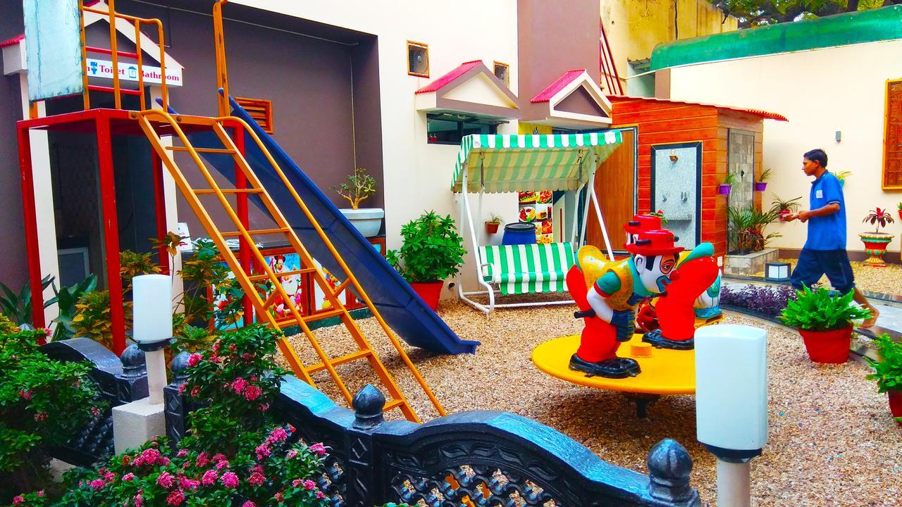 ホテル ロイヤル ディウ ディーウ エクステリア 写真